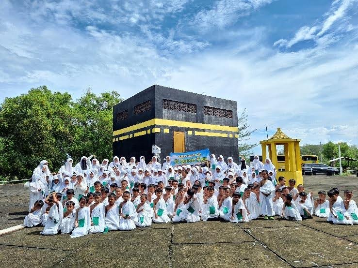 Membangun Fondasi Cemerlang di TK Qurrota A'yun